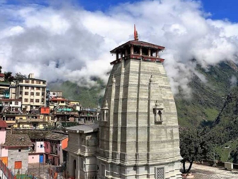 Nilgiri Parbat, Chamoli, Uttarakhand - Vushii.com